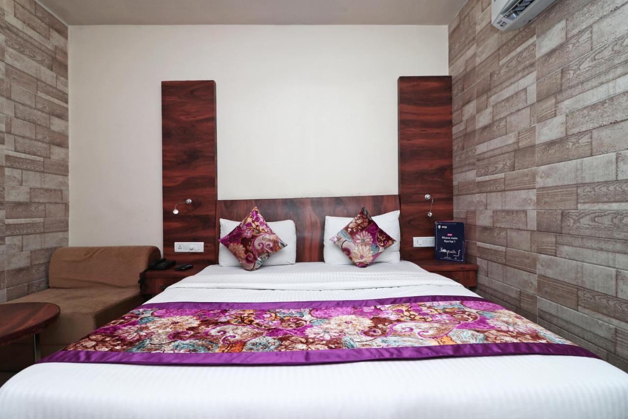 Hotel Deep Канпур Экстерьер фото