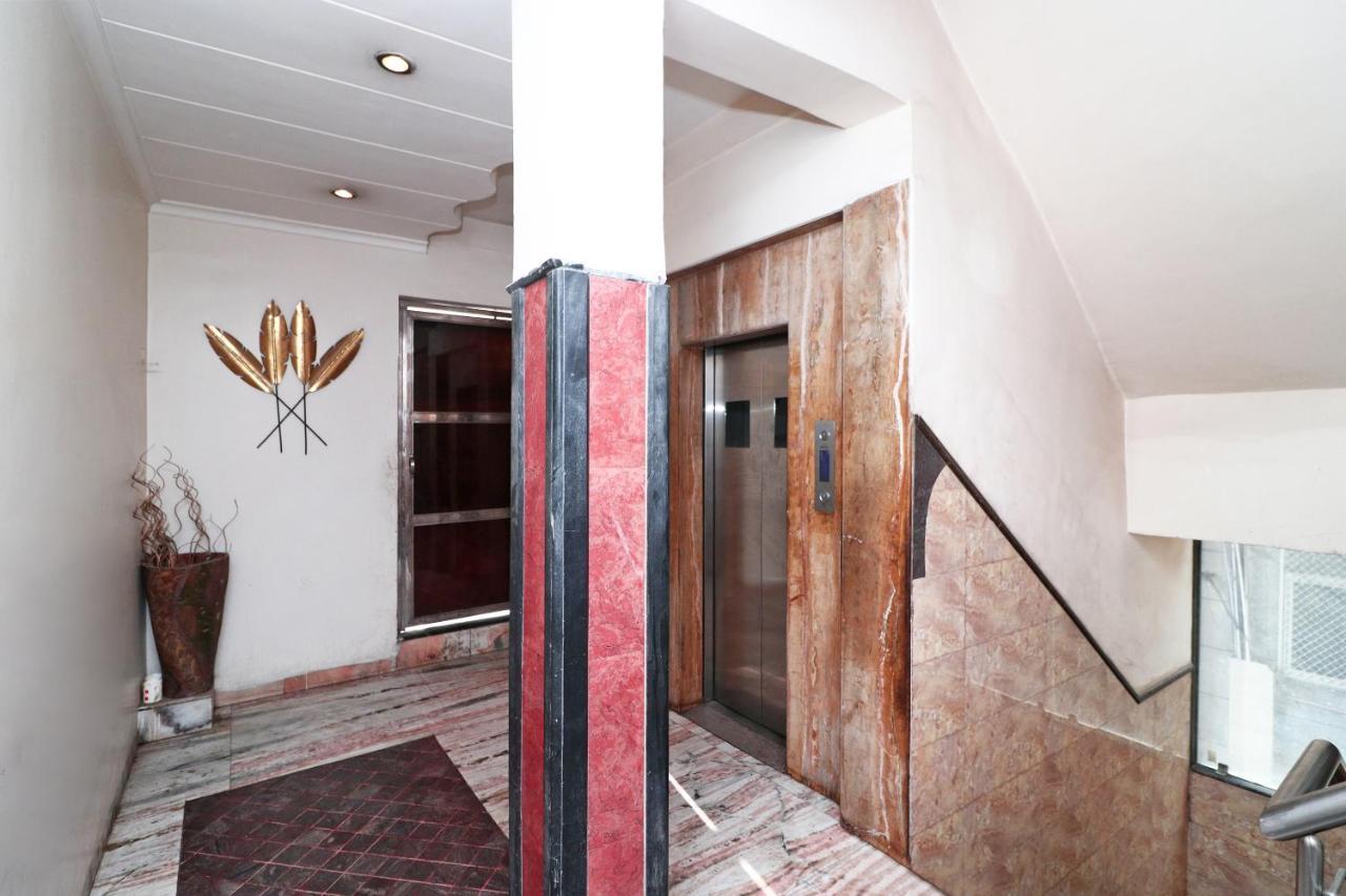 Hotel Deep Канпур Экстерьер фото