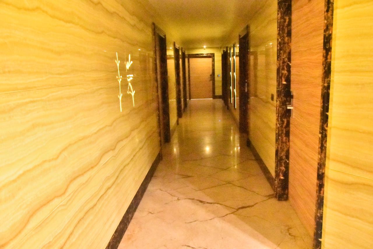 Hotel Deep Канпур Экстерьер фото